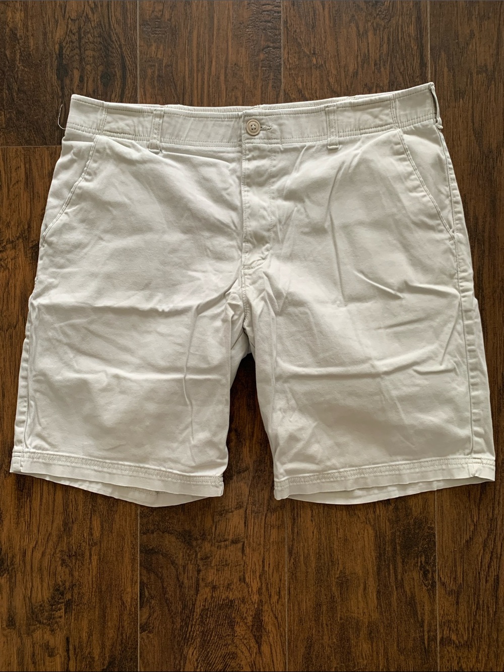 Lee Extreme Comfort Men's Casual Cotton Shorts - Off White